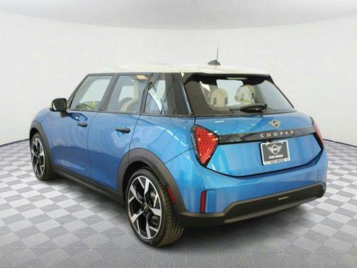 2025 MINI Hardtop Cooper