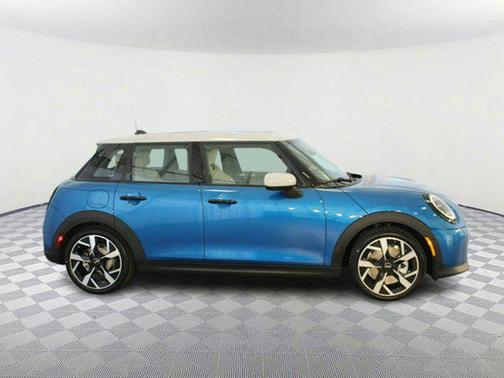 2025 MINI Hardtop Cooper