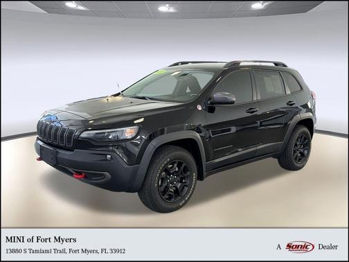 Diamond Black Crystal Pearlcoat 2020 Jeep Cherokee Trailhawk