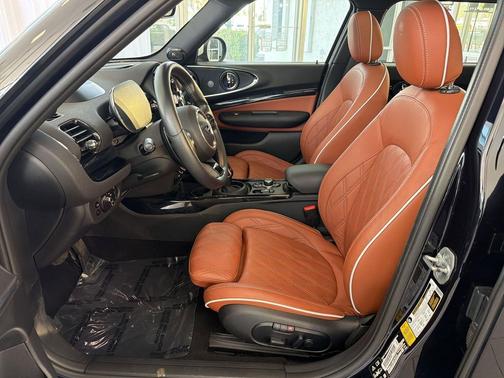 MINI Yours Enigmatic Black Metallic 2023 MINI Clubman Cooper S ALL4