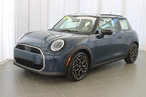 2025 MINI Hardtop Cooper