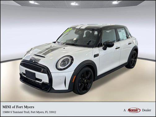 Nanuq White Metallic 2024 MINI Hardtop Cooper S