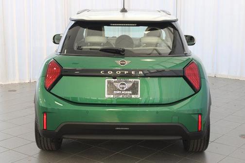2025 MINI Hardtop Cooper