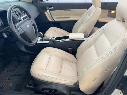 2012 Volvo C70 T5
