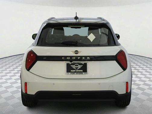 2025 MINI Hardtop Cooper