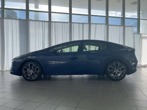 2024 Toyota Prius XLE