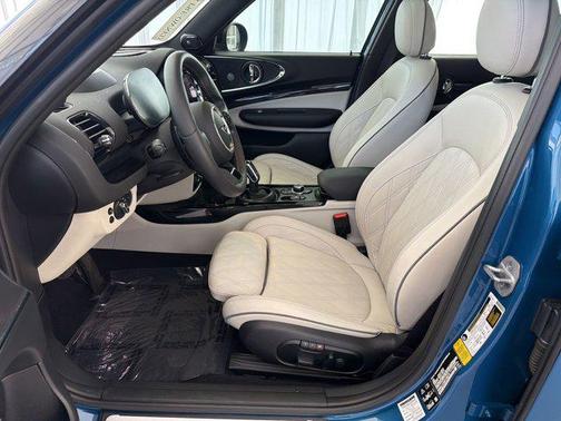 2023 MINI Clubman Cooper S ALL4