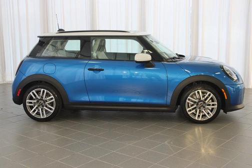 2025 MINI Hardtop Cooper