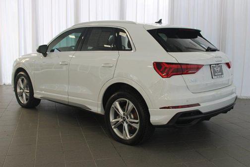 2023 Audi Q3 45 S line Premium Plus