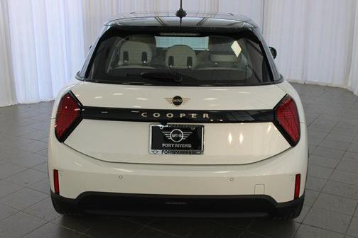 2025 MINI Hardtop Cooper