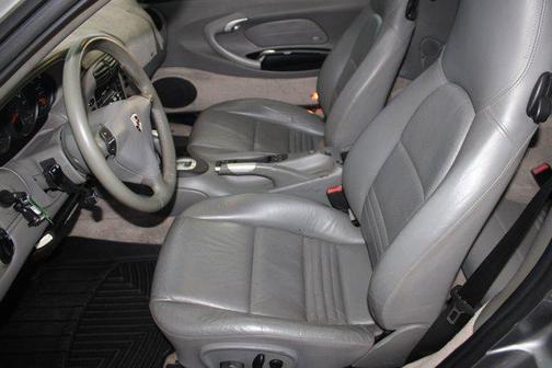 2001 Porsche 911 Carrera 4