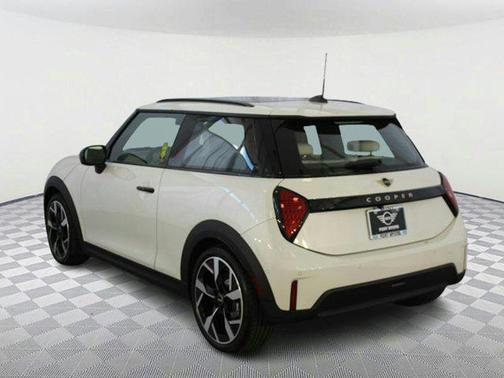 2025 MINI Hardtop Cooper