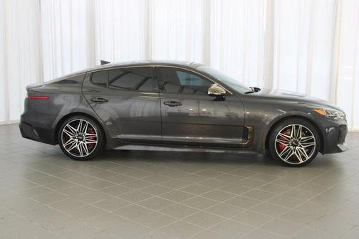 2022 Kia Stinger GT1