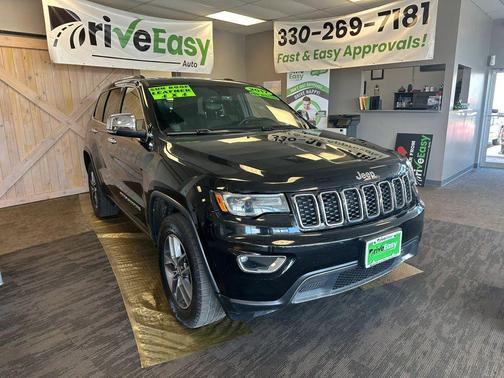 Diamond Black Crystal Pearlcoat 2017 Jeep Grand Cherokee Limited