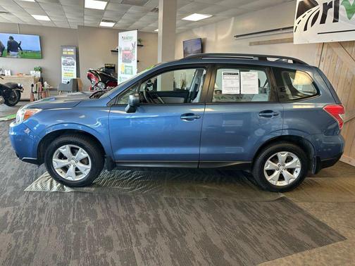 2016 Subaru Forester 2.5i