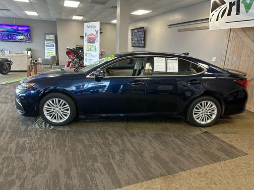 2016 Lexus ES 350 Base