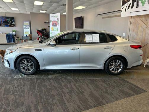 2020 Kia Optima LX