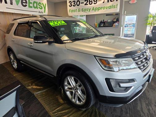 Ingot Silver Metallic 2017 Ford Explorer sport
