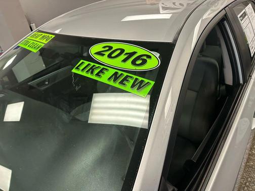 2016 Toyota Corolla LE Plus