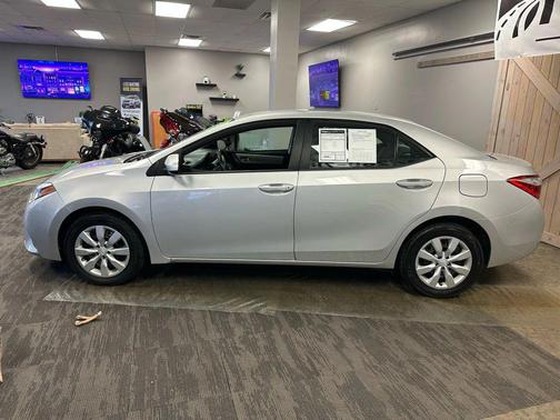 2016 Toyota Corolla LE Plus