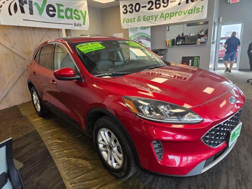 Rapid Red Metallic Tinted Clearcoat 2020 Ford Escape SE