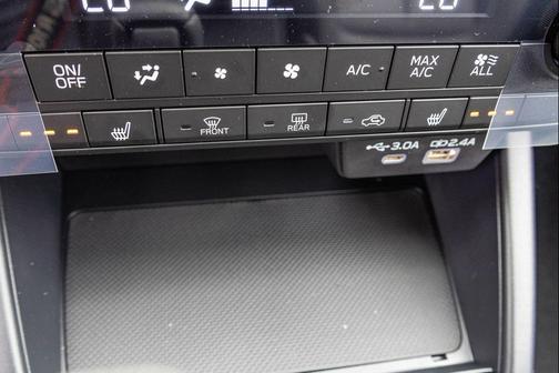 Crystal White Pearl 2026 Subaru Outback Premium