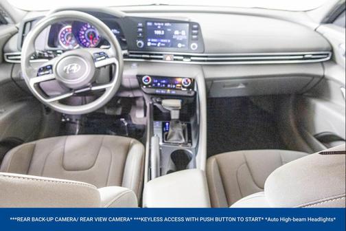 2022 Hyundai ELANTRA SEL