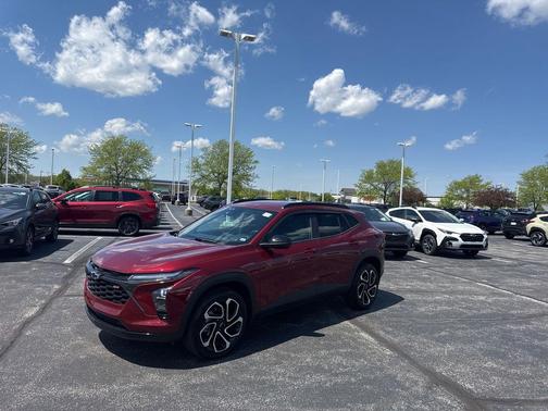 Crimson Metallic 2024 Chevrolet Trax FWD 2RS