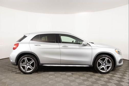 2016 Mercedes-Benz GLA-Class 4MATIC