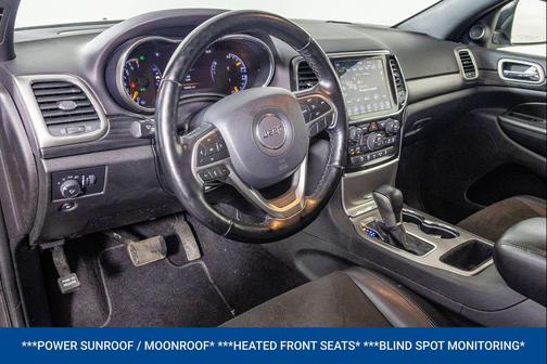 Granite Crystal Metallic Clearcoat 2021 Jeep Grand Cherokee Laredo
