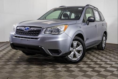 Ice Silver Metallic 2015 Subaru Forester 2.5i