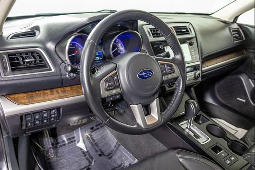 Carbide Gray Metallic 2017 Subaru Outback 3.6R Limited