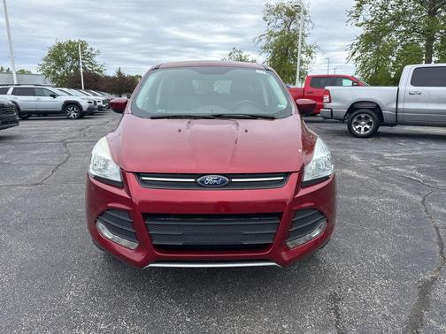 RUBY RED METALLIC TINTED CC 2016 Ford Escape SE