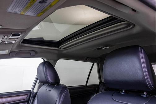 Crystal White Pearl 2017 Subaru Outback 2.5i Limited