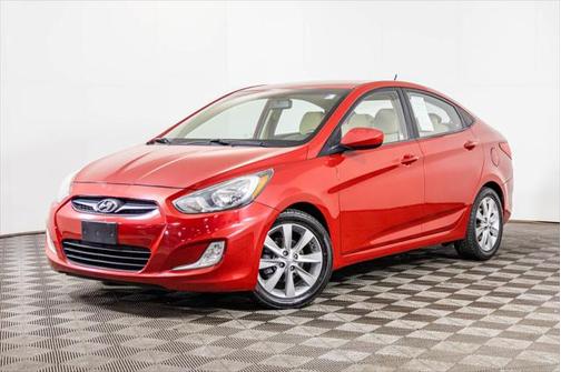 2012 Hyundai Accent GLS