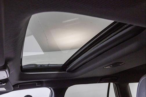 Crystal Black Silica 2026 Subaru Outback Limited XT