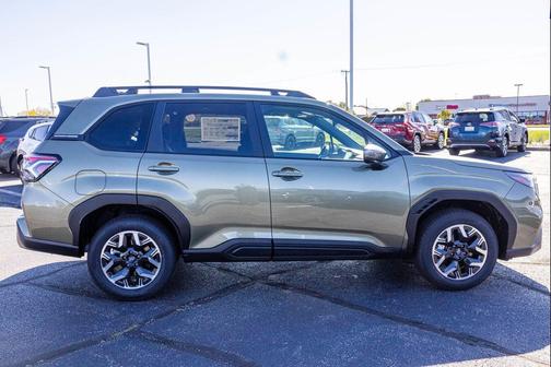 2025 Subaru Forester Premium