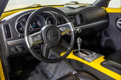 2004 Chevrolet SSR Base