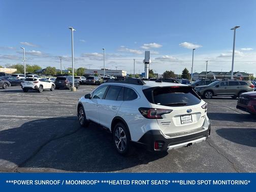 Crystal White Pearl 2022 Subaru Outback Limited XT