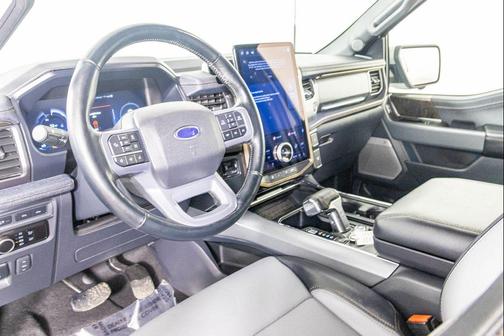 2023 Ford F-150 Lightning LARIAT