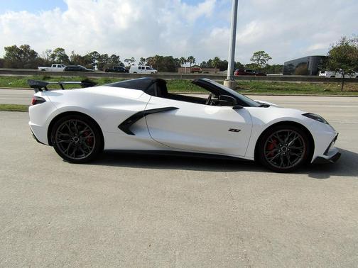 2023 Chevrolet Corvette Stingray w/3LT