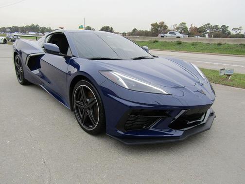 2025 Chevrolet Corvette Stingray w/2LT