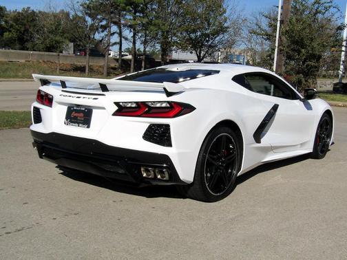 2025 Chevrolet Corvette Stingray w/2LT