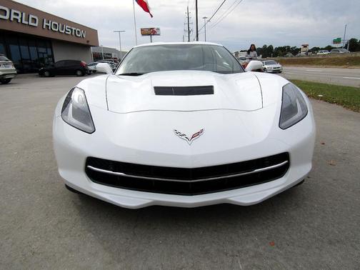 Arctic White 2019 Chevrolet Corvette Stingray