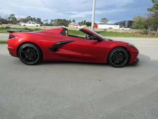 2025 Chevrolet Corvette Stingray w/2LT
