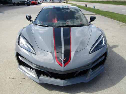 Sea 2025 Chevrolet Corvette E-Ray E-Ray