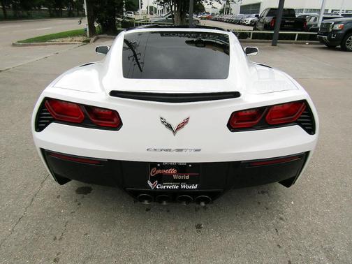 Arctic White 2016 Chevrolet Corvette Stingray