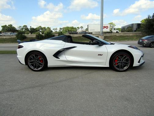 2023 Chevrolet Corvette Stingray w/3LT