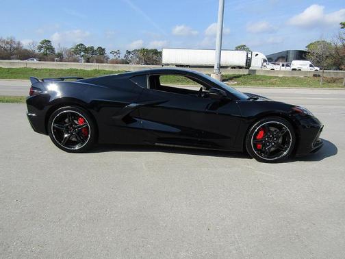 2022 Chevrolet Corvette Stingray w/2LT