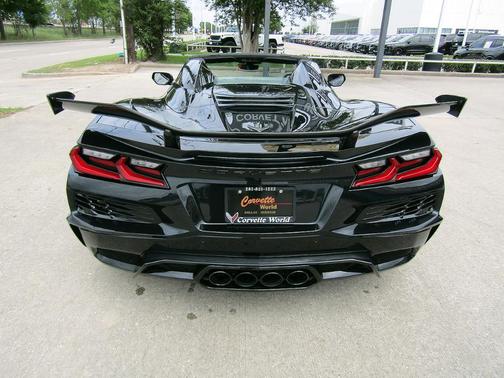 Carbon Flash 2024 Chevrolet Corvette Z06